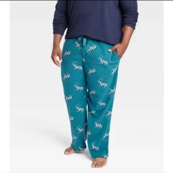 Men’s Goodfellow Pajama Set - Picture 3 of 3